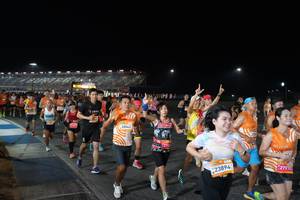 BIB: 20042, 23894, 279
                            <button type="button" onclick="openModal(23062138)" class="btn btn-primary btn-sm float-right btn-popup" data-toggle="modal" data-target=".modal-high-quality">
                        <i class="fas fa-shopping-cart"></i> Add to Cart
                    </button>
                                            <button type="button" onclick="isThisMe(23062138, true)" class="btn btn-success btn-sm float-right btn-popup btn-isme hidden" data-toggle="tooltip" data-placement="bottom" title="นี่คือรูปของคุณใช่ไหม คลิกที่นี่เพื่อเอาเข้าอัลบั้ม">
                        <i class="fas fa-plus"></i> Add to album
                    </button>
                    <button type="button" onclick="isThisMe(23062138, false)" class="btn btn-warning btn-sm float-right btn-popup btn-isnotme hidden">
                        <i class="fas fa-ban"></i> Remove from album
                    </button>